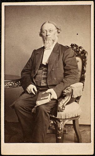 Portrett_av_Magnus_Brostrup_Landstad_(7981820681)